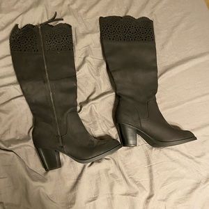 Sugar boots 8.5